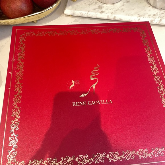 René Caovilla
Cleo wrapped around crystal-embellished boots size 39 - Picture 6 of 10